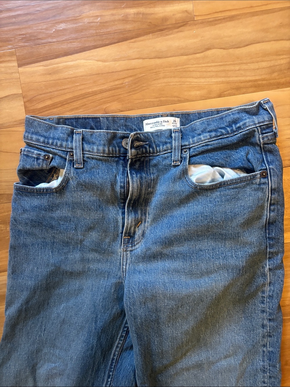 Abercrombie & Fitch Men's Medium Blue high rise 90’s relaxed